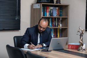 Man Lawyer Office Desk Computer  - advogadoaguilar / Pixabay
