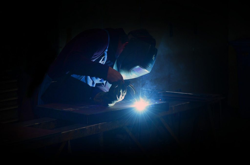 Man Welding Welder Manufacturing  - 13589689 / Pixabay